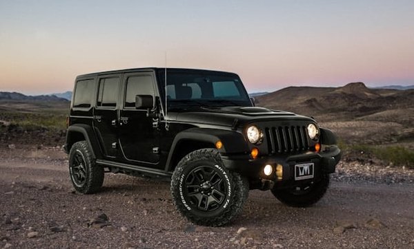 What Are the Best Strategies for Wiring Auxiliary Lights on a Jeep Wrangler?